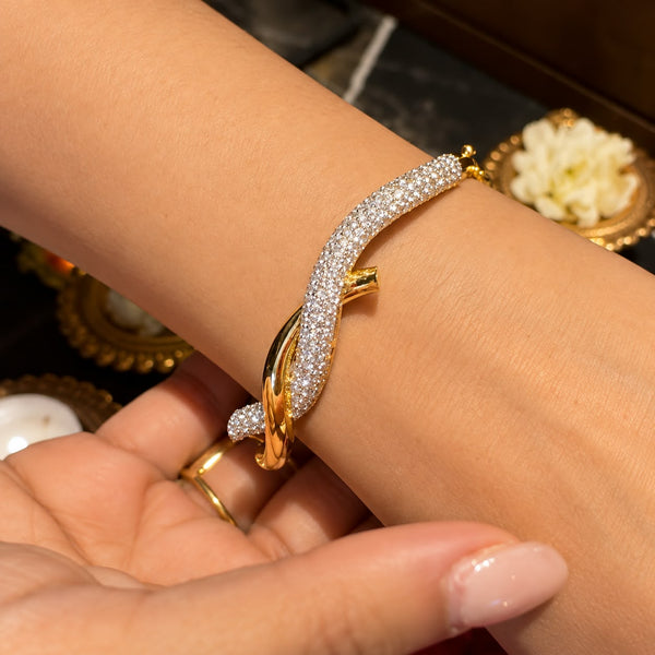 TWISTED LOGIC CUFF