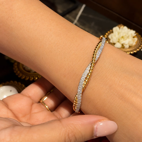 INTERWINED ROPE BANGLE