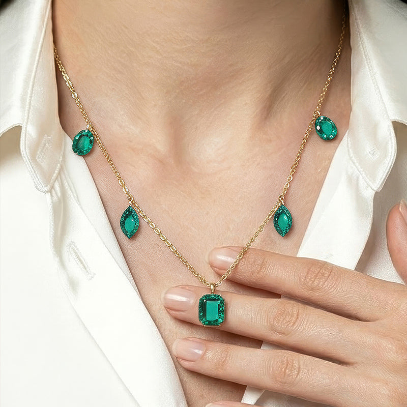 EMERALD RAIN NECKLACE - LIGHT